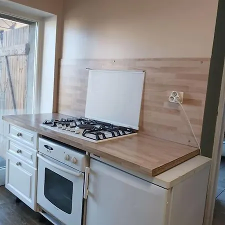 Апартаменты Ferme Aux Arbres, Gite, Rez-de-chaussee, Parking Clos Par Portail Lanfroicourt